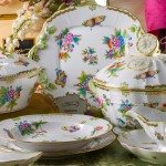 Dinner Set for 4 Persons - Herend Queen Victoria VBO decor. Herend porcelain hand painted. Tableware. Royal Family design