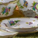 Dinner Set for 4 Persons - Herend Queen Victoria VBO decor. Herend porcelain hand painted. Tableware. Royal Family design