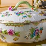 Dinner Set for 4 Persons - Herend Queen Victoria VBO decor. Herend porcelain hand painted. Tableware. Royal Family design