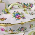 Dinner Set for 4 Persons - Herend Queen Victoria VBO decor. Herend porcelain hand painted. Tableware. Royal Family design