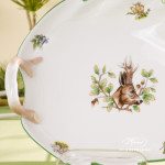 Leaf Dish w. Handle 201-0-00 CHTM Hunter Trophies  pattern. Roe Buck motif. Green rim. Herend fine china. Hand painted tableware