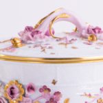 Fancy Biscuit Box w. Flower Applications 6299-0-66 CD1 Special Natural Colour pattern. Herend fine china. Hand painted ornaments