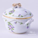 Sugar Basin w. Rose Knob 6012-0-09 IA Imola design. Classic Herend pattern. Herend fine china. Hand painted tableware