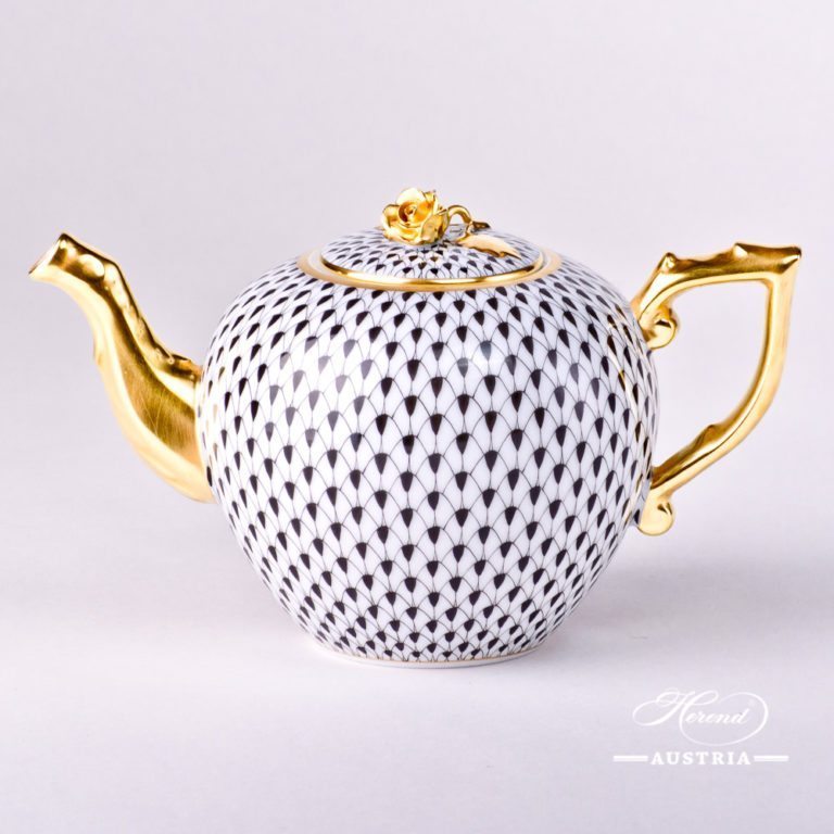 Queen Victoria Tea Set for 6 Persons Herend Austria