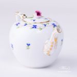 Tea Pot with Rose Knob 606-0-09 PBG Cornflower Garland design. Herend fine china. Hand painted tableware