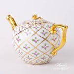 Tea Pot with Rose Knob 20604-0-09 SPROG Sevres Roses design. Herend porcelain. Hand painted tableware