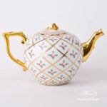 Tea Pot with Rose Knob 20604-0-09 SPROG Sevres Roses design. Herend porcelain. Hand painted tableware