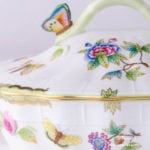 Vegetable / Ragout Dish 52-0-17 VBO Queen Victoria pattern. Royal Family design. Herend fine china hand painted. Tableware