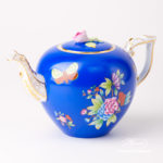Tea Pot w. Rose Knob 608-0-09 VE-FB Queen Victoria on Blue Background design. Classic Herend design. Herend fine china. Hand painted tableware