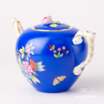 Tea Pot w. Rose Knob 608-0-09 VE-FB Queen Victoria on Blue Background design. Classic Herend design. Herend fine china. Hand painted tableware