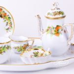 Herend - Coffee Pot w. Twisted Knob 20613-0-06 NOEL Christmas design. Herend fine china