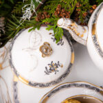 Herend Apponyi ANG Black-gold Sugar Basin with gilded rose knob.